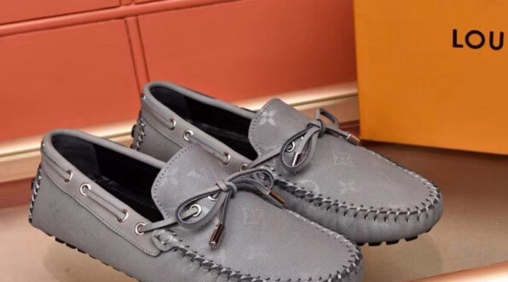 z1187003273413 6c0568c9fee1d0b6e028fbe6432a658c 1024x568 - Gi&agrave;y nam Louis Vuitton si&ecirc;u cấp VIP &ndash; GNLV0214