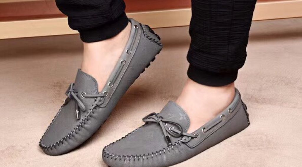 z1187003275564 9b884046f3bedb3f40b1221dc1e7023a 1024x568 - Gi&agrave;y nam Louis Vuitton si&ecirc;u cấp VIP &ndash; GNLV0214