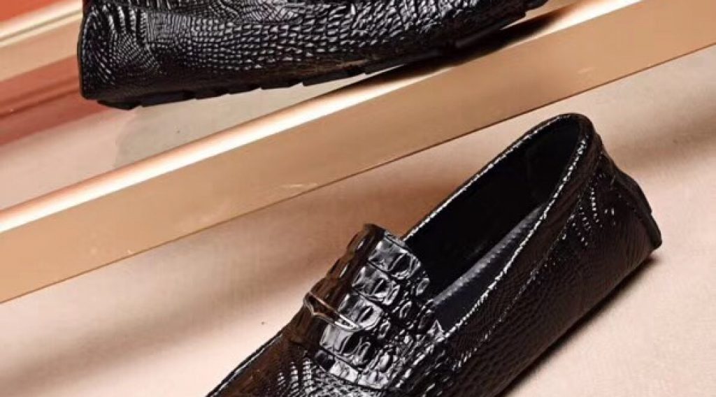 z1187003277598 6d9f4052a245637eb4e1d6936d11347d 1024x568 - Gi&agrave;y nam Louis Vuitton si&ecirc;u cấp VIP &ndash; GNLV0216
