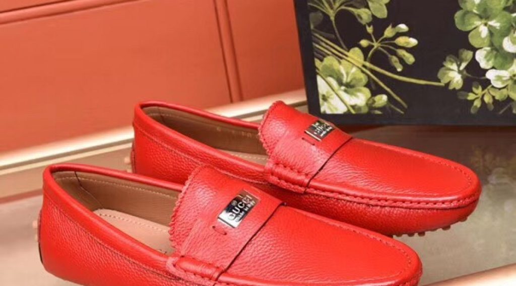 z1187010765029 c44dc3e0ad56ea3f07db1aadccd1d01e 1024x568 - Gi&agrave;y Nam Gucci Si&ecirc;u Cấp &ndash; GNGC0063