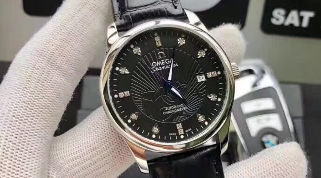 z1211753923803 925145fcc7dfe6f165454e9b06edecd2 1024x568 - Đồng hồ Omega si&ecirc;u cấp &ndash; DHOM0013