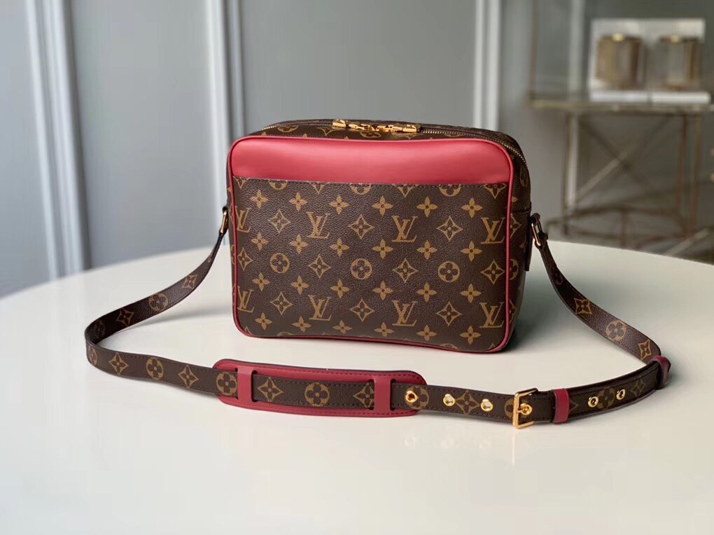407d8877962a72742b3b - T&uacute;i X&aacute;ch Nam Louis Vuitton Si&ecirc;u Cấp TXNLV0093