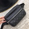 a9b2b561a83c4c62152d 100x100 - Túi Xách Nam Louis Vuitton Siêu Cấp TXNLV0084