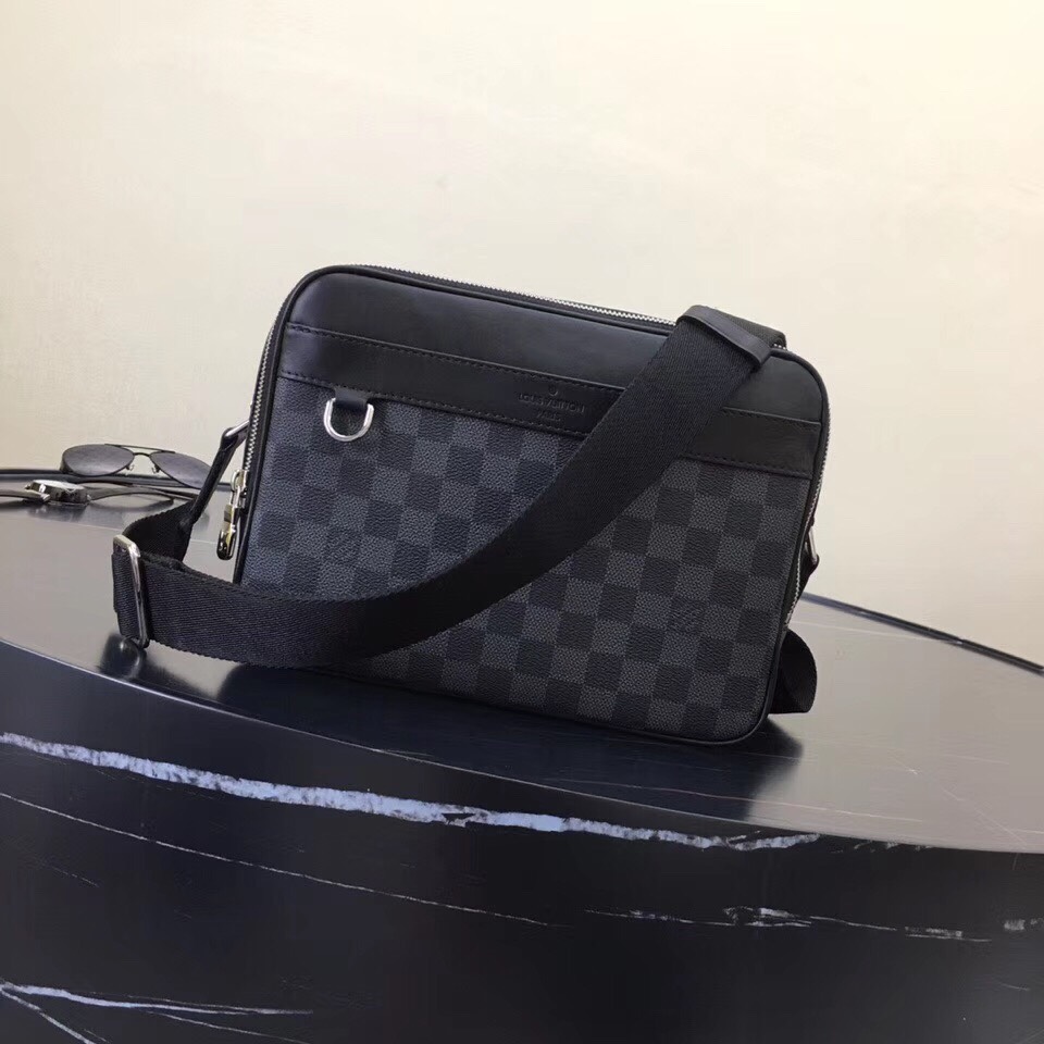 8f339ec346cca292fbdd - T&uacute;i X&aacute;ch Nam Louis Vuitton Si&ecirc;u Cấp TXNLV0099