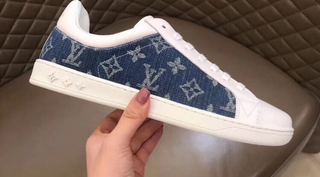1102bcb4b2e555bb0cf4 1024x568 - Gi&agrave;y Nam Louis Vuitton Si&ecirc;u Cấp MSLV0058