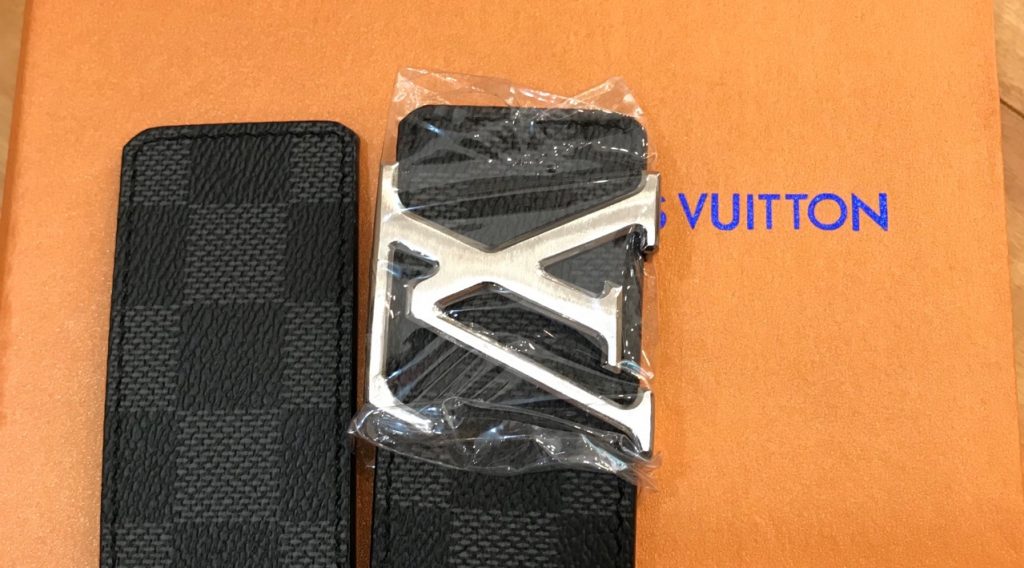 186a21b697e570bb29f4 1024x568 - Thắt Lưng Nam Louis Vuitton Si&ecirc;u Cấp MSHM0066