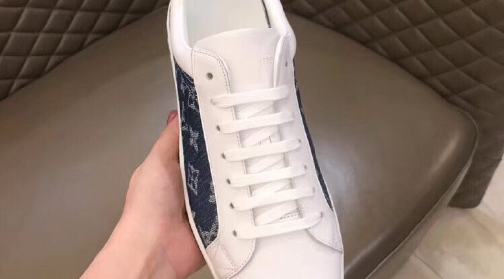 1e0f4fb941e8a6b6fff9 1024x568 - Gi&agrave;y Nam Louis Vuitton Si&ecirc;u Cấp MSLV0058