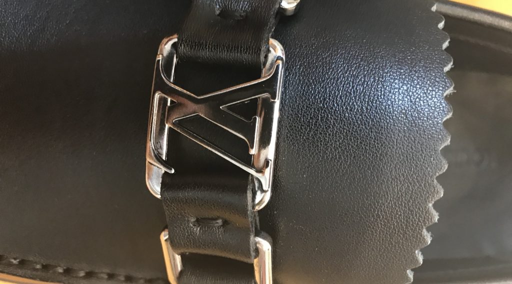 20b63b9ca0c647981ed7 1024x568 - Gi&agrave;y Nam Louis Vuitton Si&ecirc;u Cấp MSLV0077