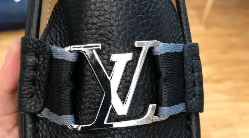 21f0a4839ac17d9f24d0 1024x568 - Gi&agrave;y Nam Louis Vuitton Si&ecirc;u Cấp MSLV0039