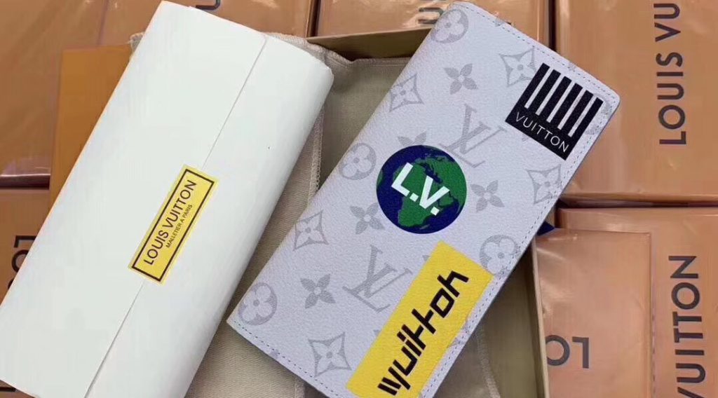 3ff283db75aa92f4cbbb 1024x568 - V&iacute; Nam Louis Vuitton Si&ecirc;u Cấp MSLV0081