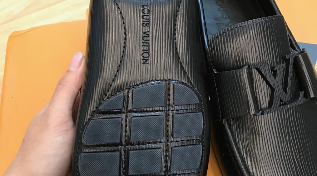 439f06b739f5deab87e4 1024x568 - Gi&agrave;y Nam Louis Vuitton Si&ecirc;u Cấp MSLV0038