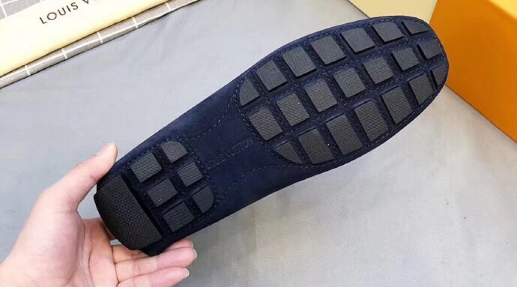 65747c60a7c843961ad9 1 1024x568 - Gi&agrave;y Nam LV Si&ecirc;u Cấp MSLV0006