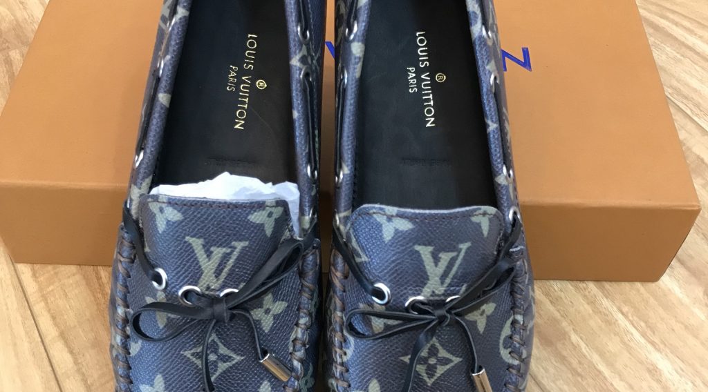 9dea74b70a08ee56b719 1024x568 - Gi&agrave;y Nam Louis Vuitton Si&ecirc;u Cấp MSLV0034