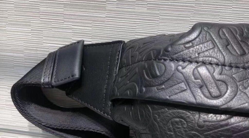 9e661dca017ae524bc6b 1024x568 - T&uacute;i X&aacute;ch Nam Burberry Si&ecirc;u Cấp MSBB0033