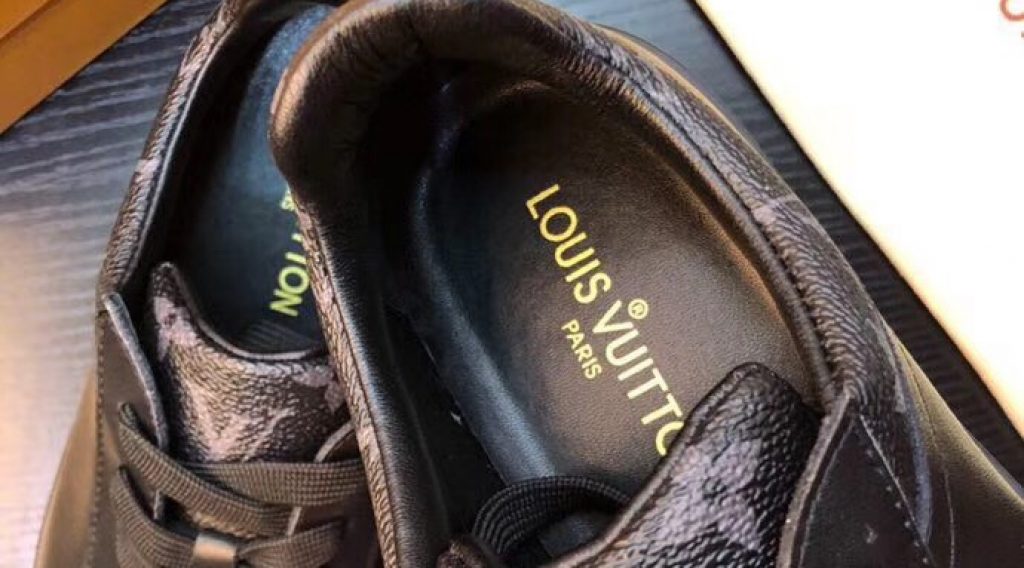 a7803aca349bd3c58a8a Copy 1024x568 - Gi&agrave;y Nam Louis Vuitton Si&ecirc;u Cấp MSLV0060