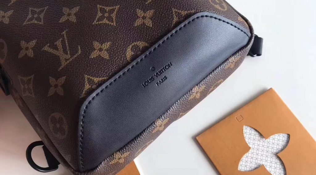 b10e834db8115f4f0600 1024x568 - T&uacute;i Nam Louis Vuitton Si&ecirc;u Cấp MSLV0069