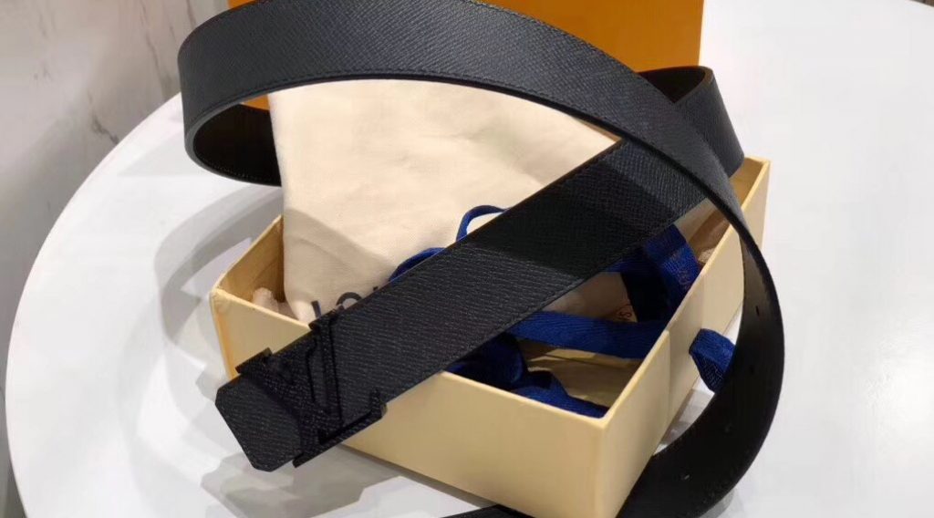 c84b1e0264b280ecd9a3 1024x568 - Thắt Lưng Nam Louis Vuitton Si&ecirc;u Cấp   MSLV0073