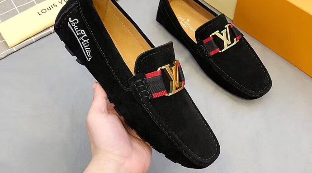 cc48f05b2bf3cfad96e2 1024x568 - Gi&agrave;y nam Louis Vuitton si&ecirc;u cấp MSLV0003
