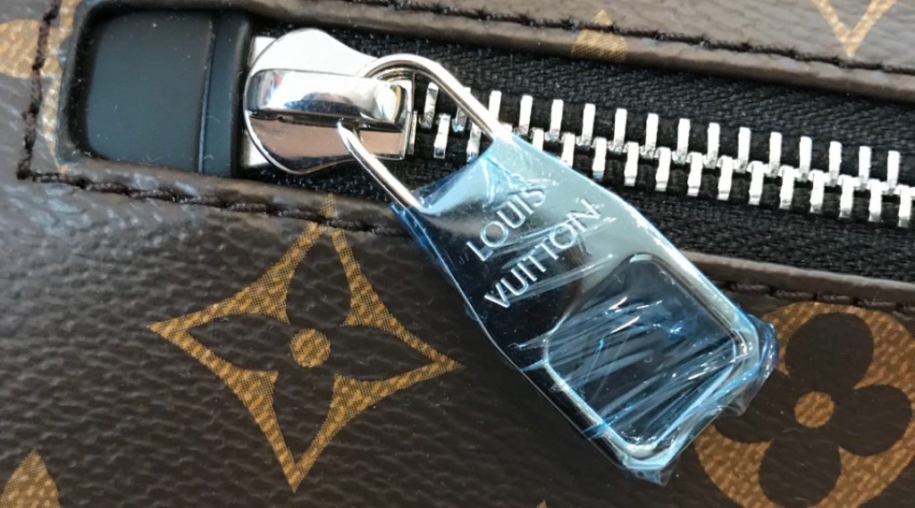 cf819d5f6b128c4cd503 1024x568 - T&uacute;i X&aacute;ch Nam Louis Vuitton Si&ecirc;u Cấp MSLV0051