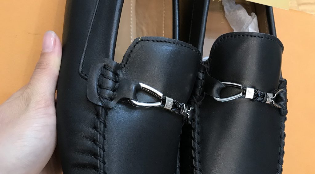 d2c2e8c688876fd93696 1024x568 - Gi&agrave;y Nam Louis Vuitton Si&ecirc;u Cấp MSLV0036