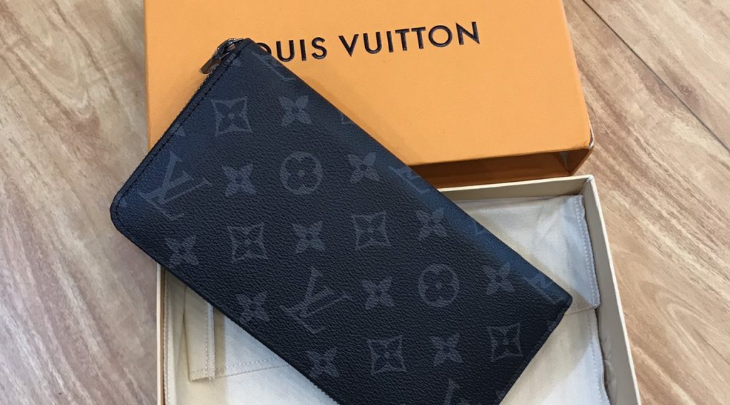 d556b7c3bfc5589b01d4 1024x568 - V&iacute; Nam Louis Vuitton Si&ecirc;u Cấp  MSLV0085
