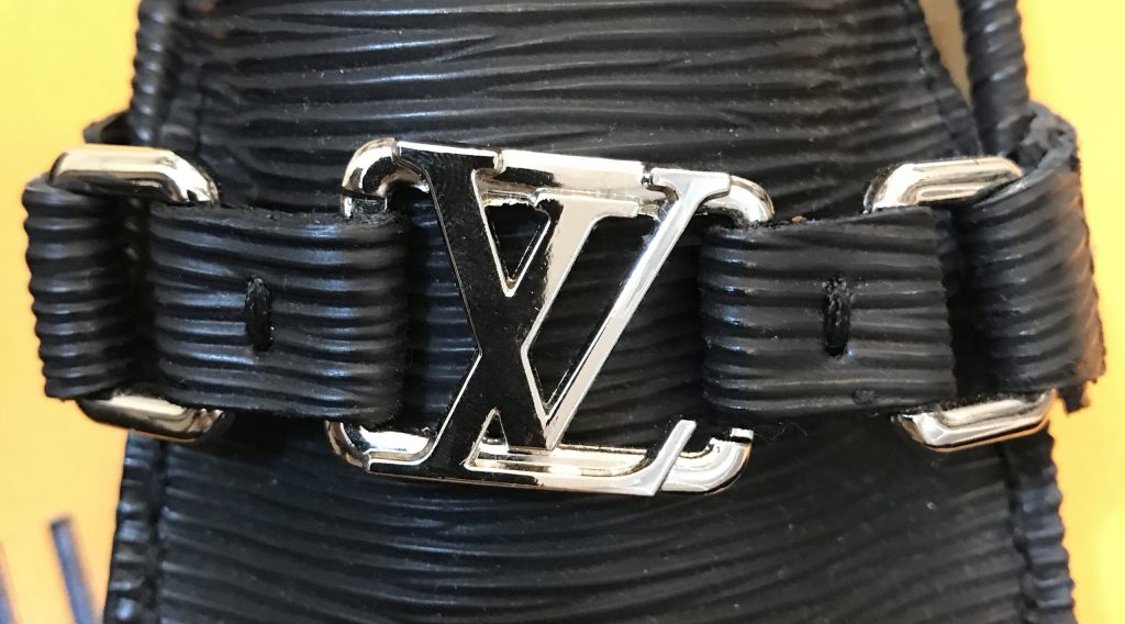 d68ea1383a56dd088447 1024x568 - Gi&agrave;y Nam Louis Vuitton Si&ecirc;u Cấp MSLV0080