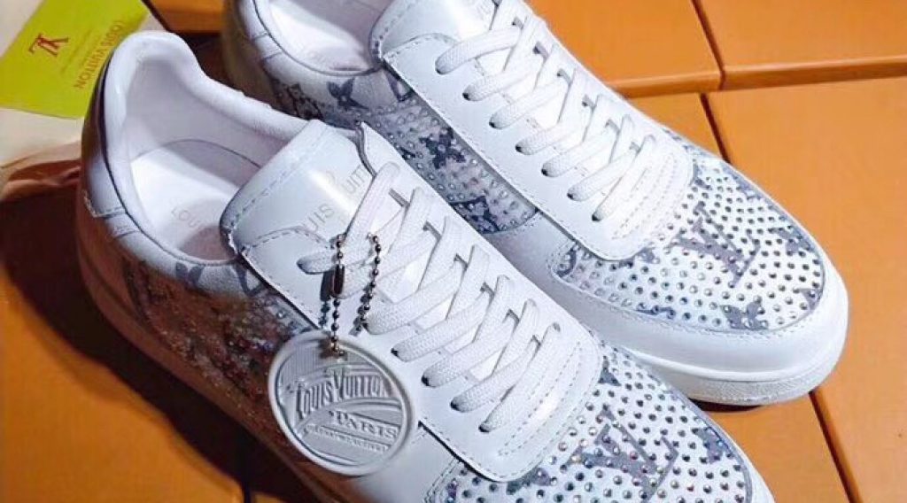 dc99357f8c6e6b30327f 1024x568 - Gi&agrave;y Nam Louis Vuitton Si&ecirc;u Cấp  MSLV0086
