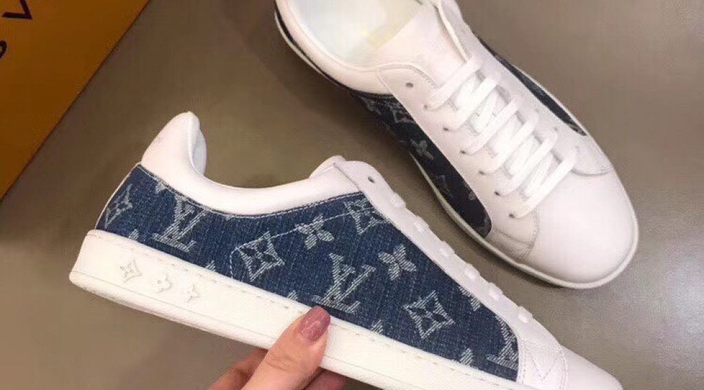 f45f55e65bb7bce9e5a6 1024x568 - Gi&agrave;y Nam Louis Vuitton Si&ecirc;u Cấp MSLV0058