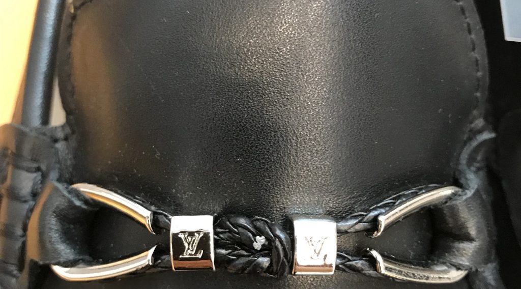 f5ca94cef48f13d14a9e 1024x568 - Gi&agrave;y Nam Louis Vuitton Si&ecirc;u Cấp MSLV0036