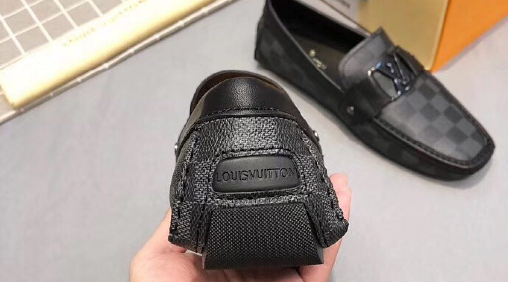 2a7f8fe1032ce472bd3d 1024x568 - Gi&agrave;y Nam Louis Vuitton Si&ecirc;u Cấp MSLV0102