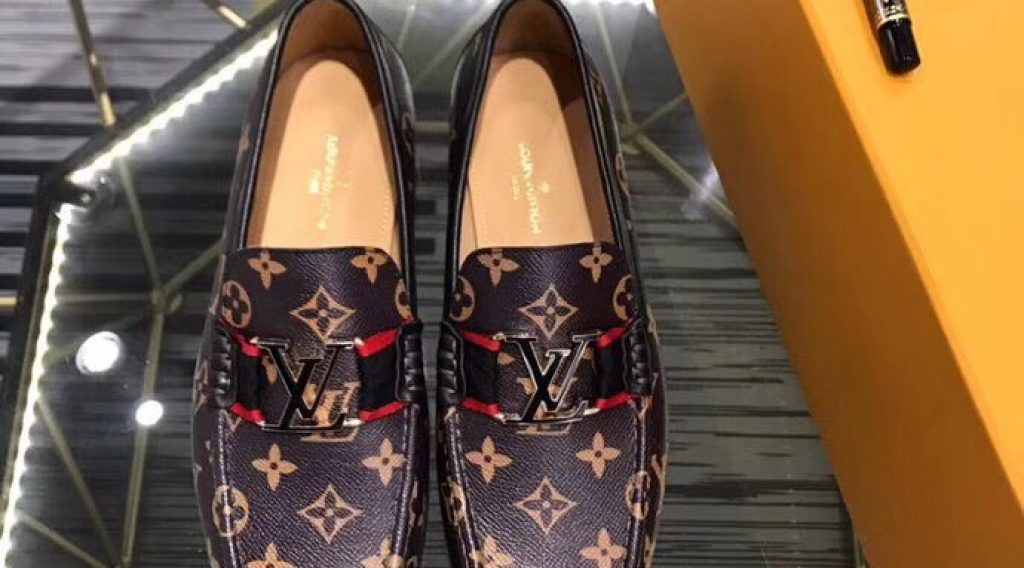 3160c7805e67b939e076 1024x568 - Gi&agrave;y Nam Louis Vuitton Si&ecirc;u Cấp MSLV0111