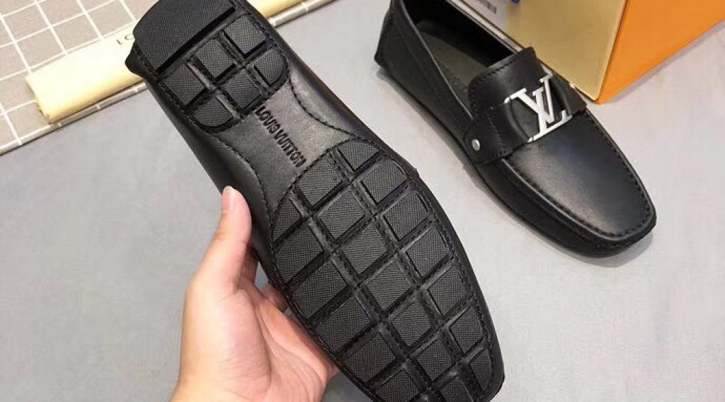 35f7ee681da5fafba3b4 1024x568 - Gi&agrave;y Nam Louis Vuitton Si&ecirc;u Cấp MSLV0108