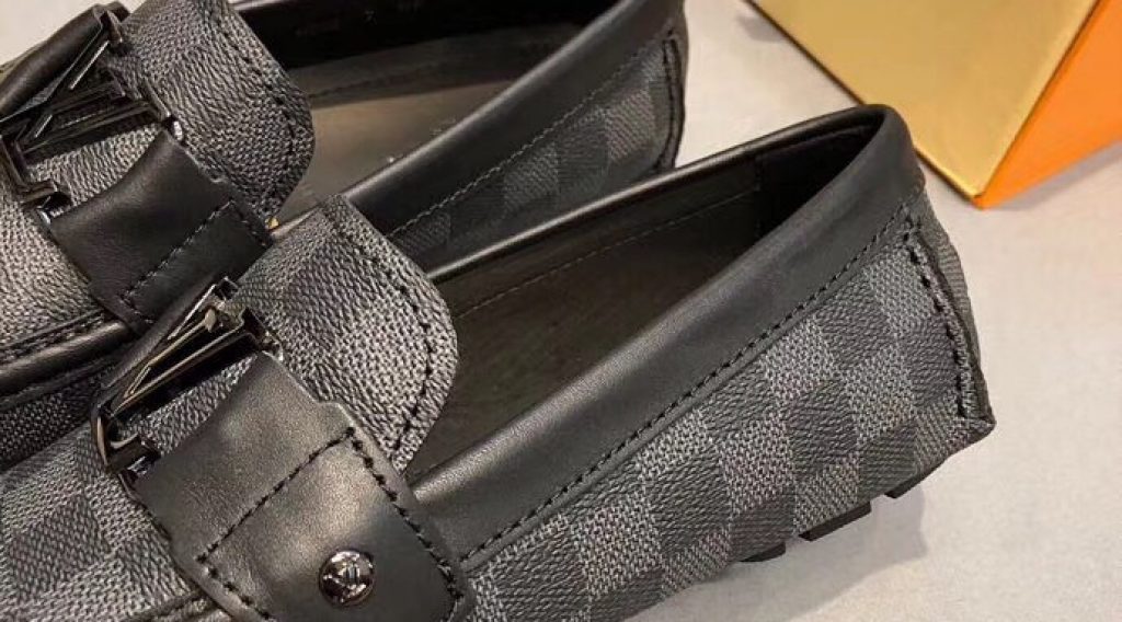 4cf25c6dd0a037fe6eb1 1024x568 - Gi&agrave;y Nam Louis Vuitton Si&ecirc;u Cấp MSLV0102