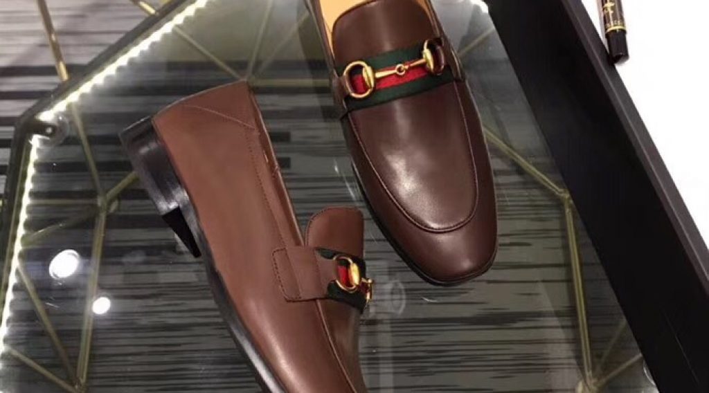 Giày Nam Gucci Siêu Cấp 603170dbe53c02625b2d 1024x568 - Giày Nam Gucci Siêu Cấp MSGC0113
