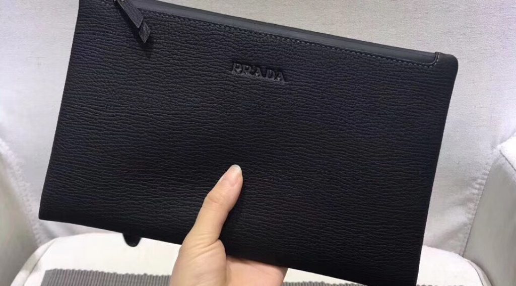 7de31bef9722707c2933 Copy 1024x568 - T&uacute;i Nam Prada Si&ecirc;u Cấp MSPD0101
