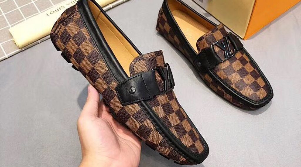 84e4080785ca62943bdb 1024x568 - Gi&agrave;y Nam Louis Vuitton Si&ecirc;u Cấp MSLV0103