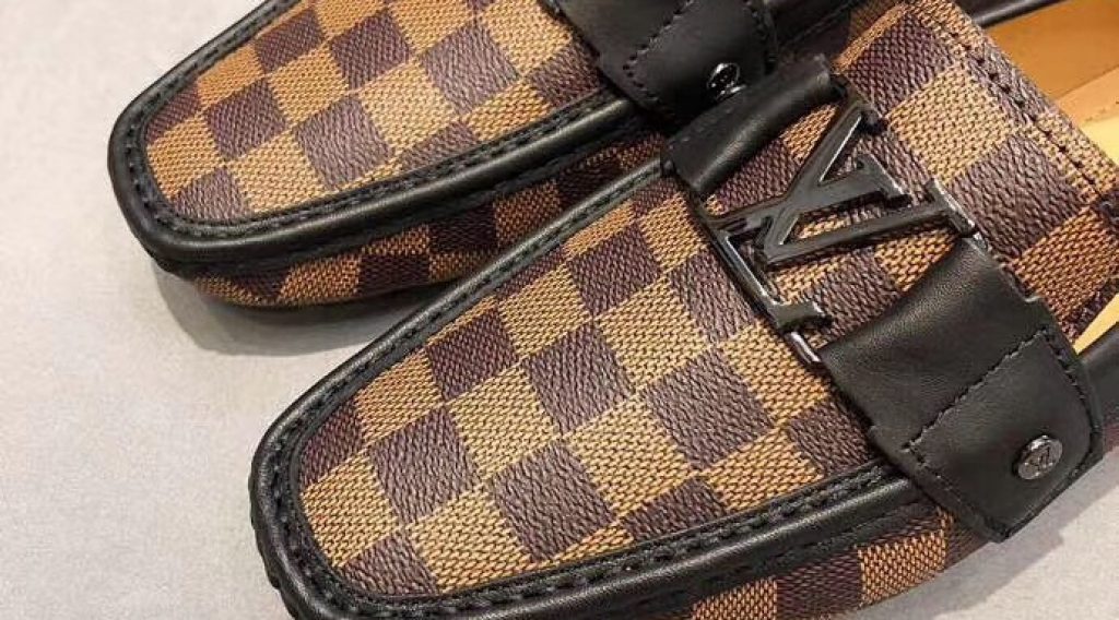 9595c97444b9a3e7faa8 1024x568 - Gi&agrave;y Nam Louis Vuitton Si&ecirc;u Cấp MSLV0103