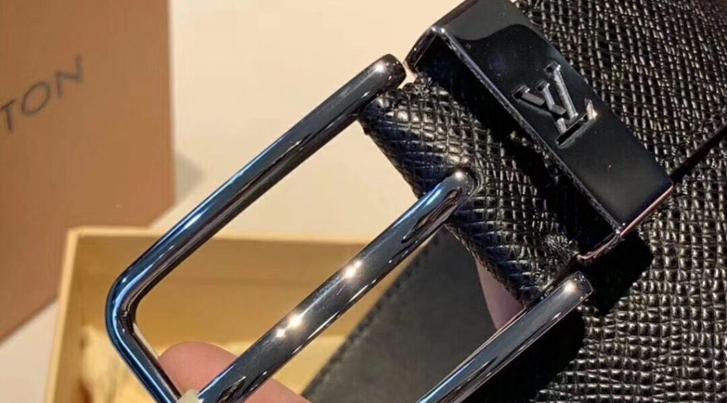 cfa17e81f303145d4d12 1024x568 - Thắt Lưng Nam Louis Vuitton Si&ecirc;u Cấp MSLV0121