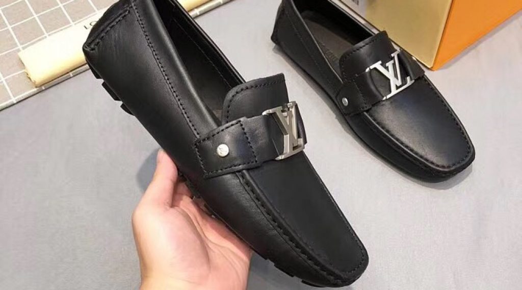 de264eb9bd745a2a0365 1024x568 - Gi&agrave;y Nam Louis Vuitton Si&ecirc;u Cấp MSLV0108