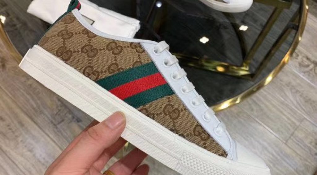 2d07e447507fb621ef6e 1 1024x568 - GI&Agrave;Y NAM GUCCI SI&Ecirc;U CẤP MSGC0132