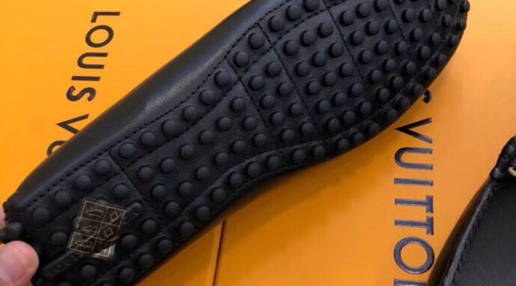 Giày Nam Louis Vuitton Siêu Cấp 7eb5383b865e6000394f 1024x568 - Giày Nam Louis Vuitton Siêu Cấp MSLV0125