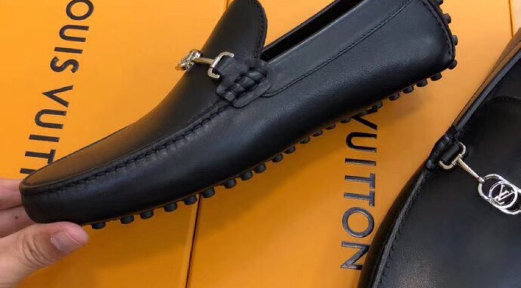Giày Nam Louis Vuitton Siêu Cấp 94d27f5bc13e27607e2f 1024x568 - Giày Nam Louis Vuitton Siêu Cấp MSLV0125