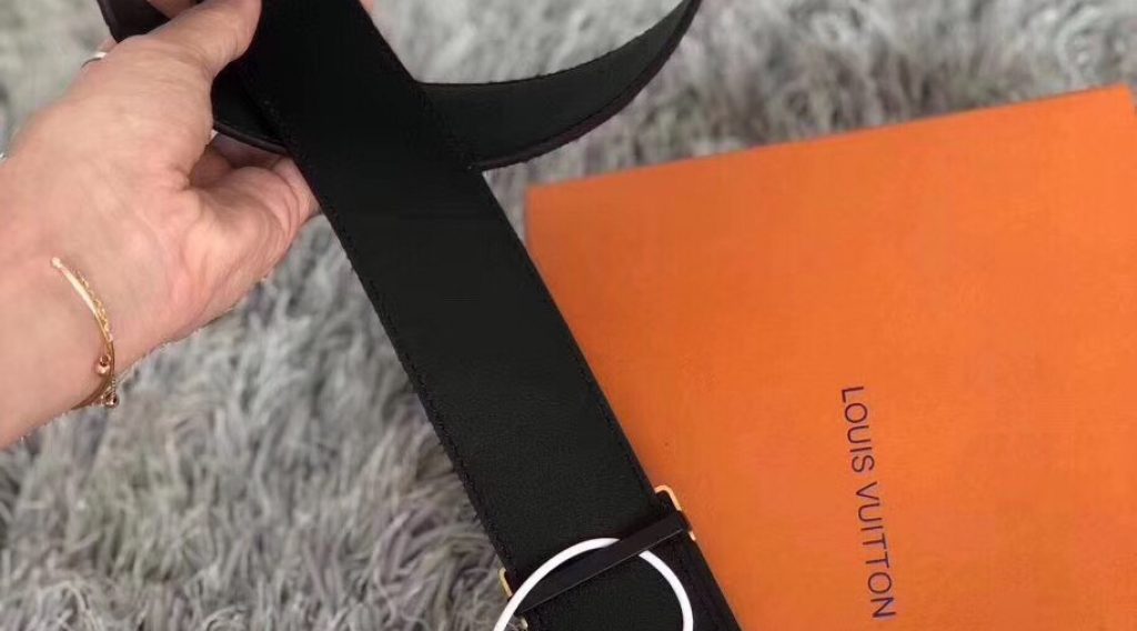 ba69e26ee72c0172583d Copy 1024x568 - Thắt Lưng Nam Louis Vuitton Si&ecirc;u Cấp MSLV0124