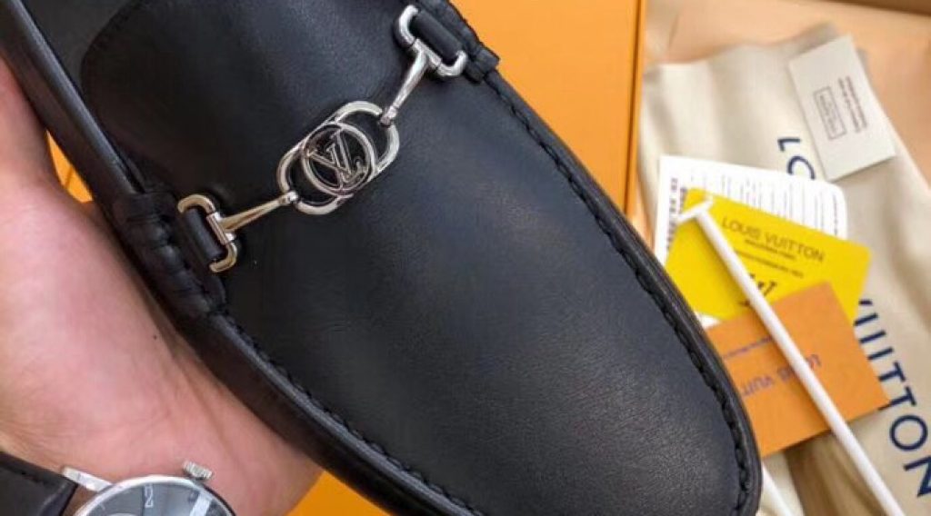 Giày Nam Louis Vuitton Siêu Cấp c837bbbe05dbe385baca 1024x568 - Giày Nam Louis Vuitton Siêu Cấp MSLV0125