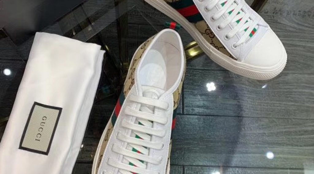 e4e1c6ae729694c8cd87 1 1024x568 - GI&Agrave;Y NAM GUCCI SI&Ecirc;U CẤP MSGC0132