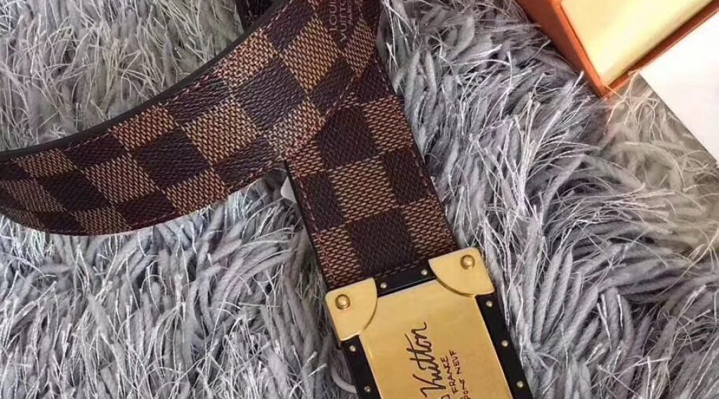 f46325672025c67b9f34 Copy 1024x568 - Thắt Lưng Nam Louis Vuitton Si&ecirc;u Cấp MSLV0124