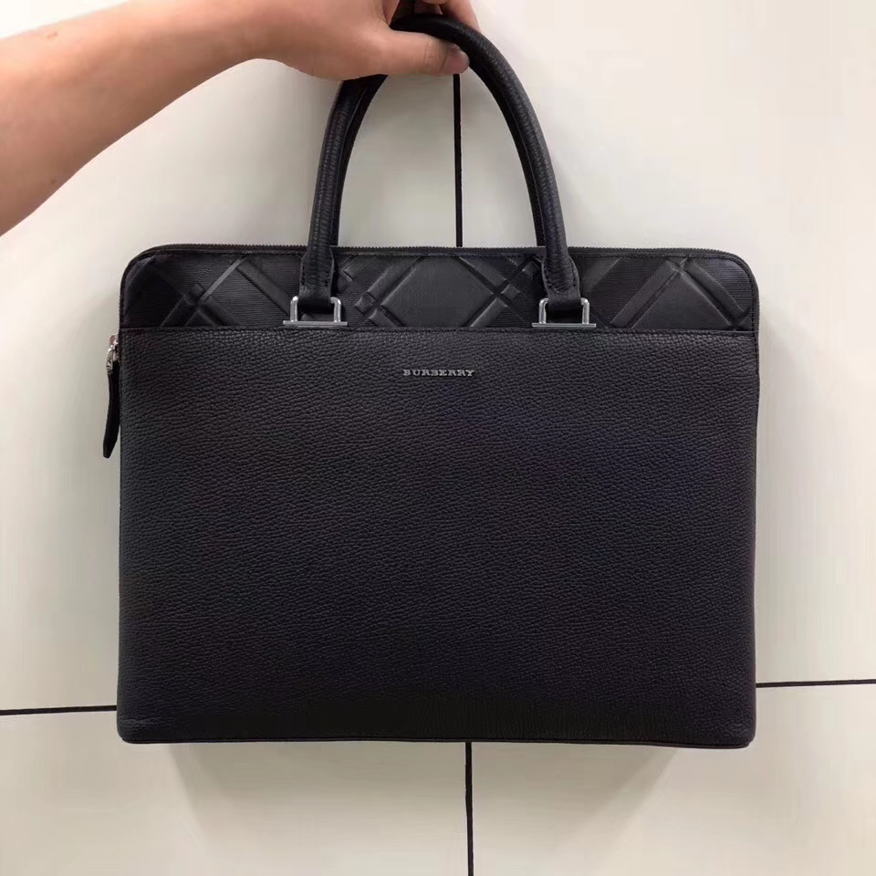 3f08fff9a7e15abf03f0 - T&Uacute;I X&Aacute;CH NAM BURBERRY SI&Ecirc;U CẤP TXNBBR1120