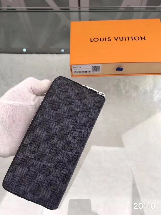 8d712df24deab0b4e9fb 1 - V&Iacute; NAM LOUIS VUITTON SI&Ecirc;U CẤP VNLV1109