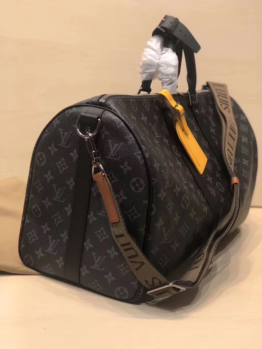 Túi xách nam Louis Vuitton siêu cấp 0076f91a11e1ecbfb5f0 - Túi xách nam Louis Vuitton Siêu Cấp TXNLV1150