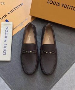 Giày nam Louis Vuitton Siêu Cấp MSLV1161 0748e5de9855650b3c44 247x296 - Giày nam Louis Vuitton Siêu Cấp MSLV1161